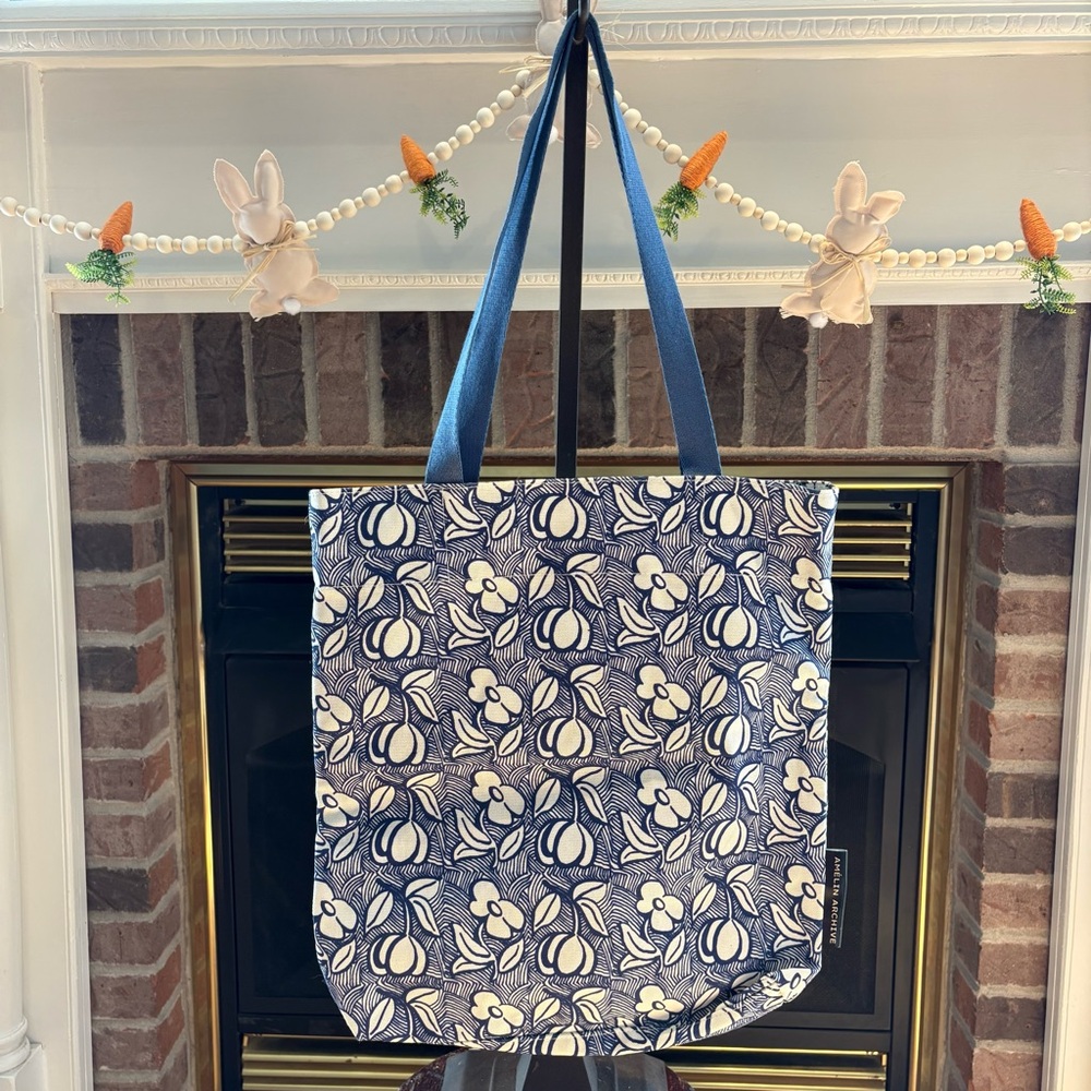 Amelin Archive Moderne/Kelmscott Canvas Floral Blue & Green Tote Inside Pockets